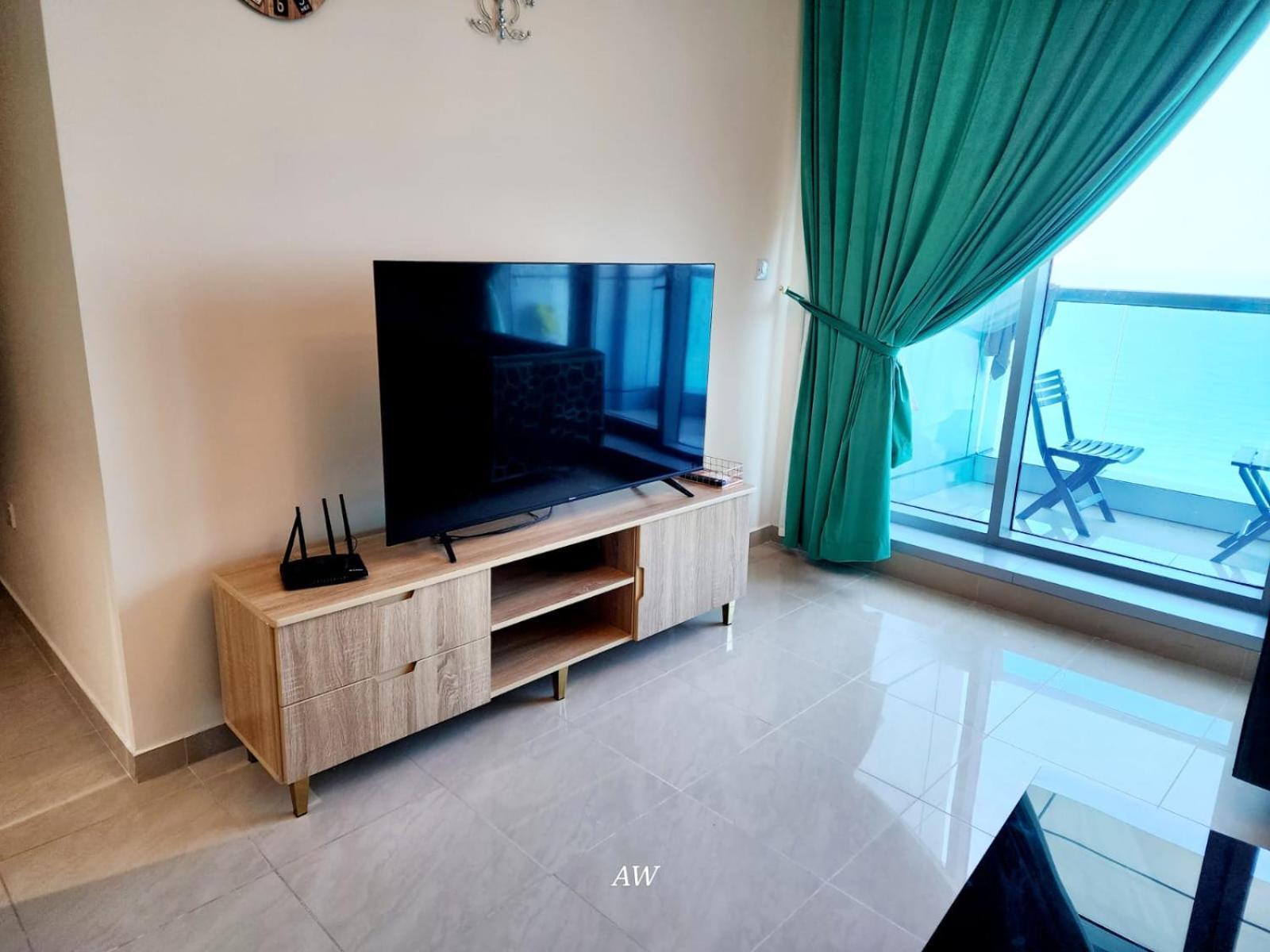 2 Bedroom Luxury Beach Apartment With Full Seaview Acman Dış mekan fotoğraf